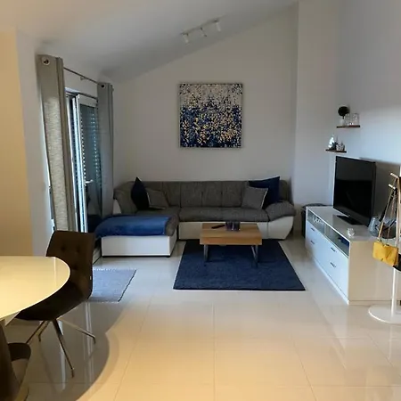 Breitling With Pool Apartment *