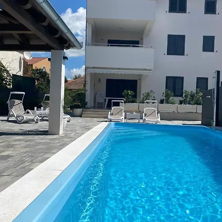 Breitling With Pool Apartment