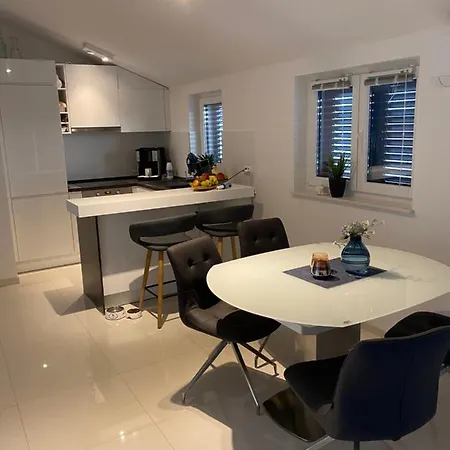 Apartment Breitling With Pool Biograd Na Moru