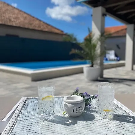 Daire Breitling With Pool Biograd Na Moru