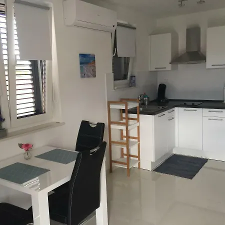 Breitling With Pool Apartment Biograd Na Moru