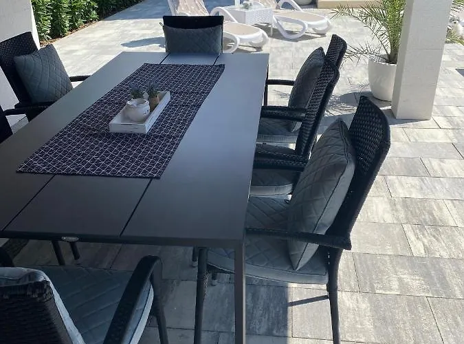 דירה Breitling With Pool ביוגראד נה מורו