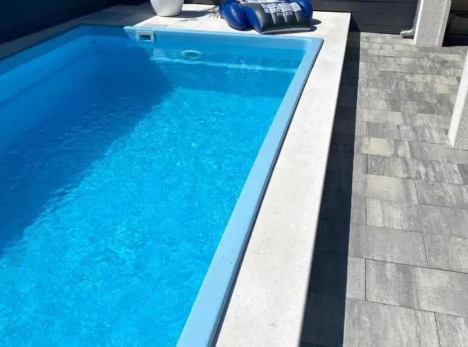 דירה Breitling With Pool *