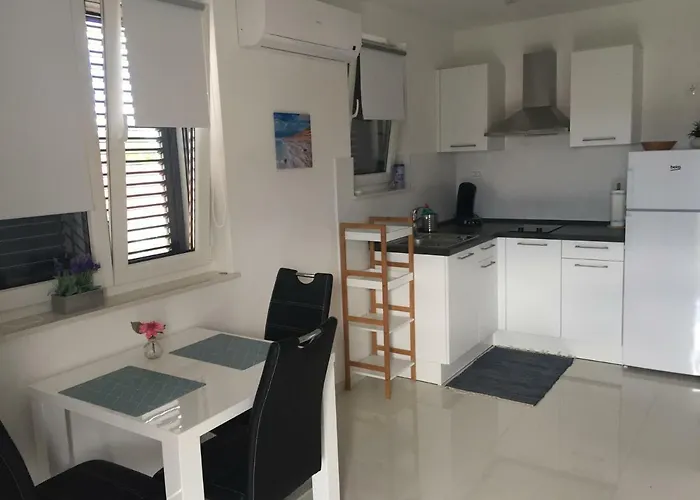 Breitling With Pool Apartman Biograd Na Moru